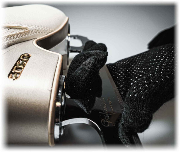 Edea Skate Gripping Gloves - 5 Colors