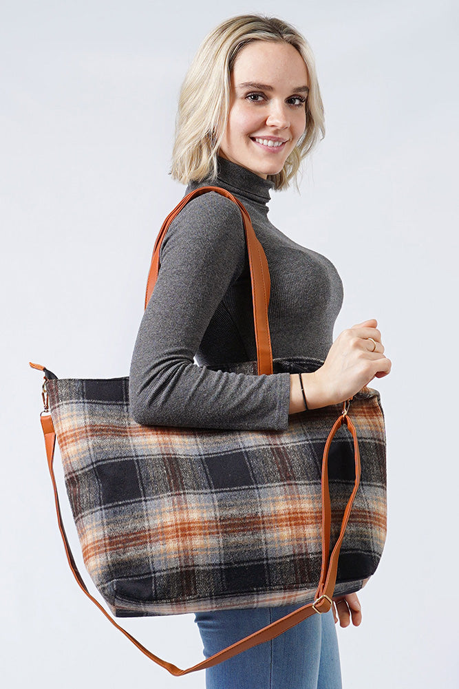 Hana Tote Bag
