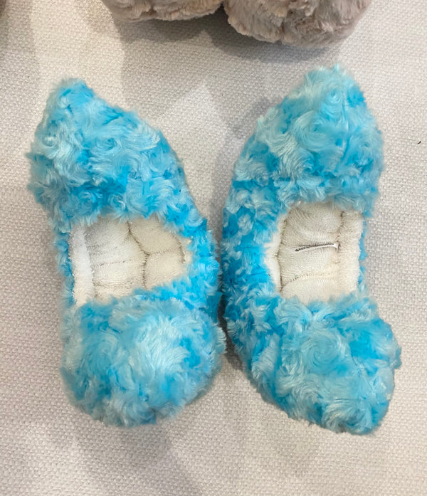 Fuzzy Soakers Ready to Ship Blue/White Solid Soakers